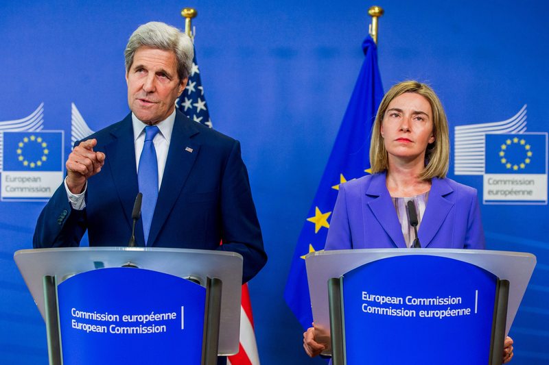 epa05394130 Federica Mogherini (R), the High Representative of the European Union for Foreign affairs and Security policy, and US Secretary of State John Kerry (L) speak at a joint news conference following their meeting in Brussels, Belgium 27 June 2016. Kerry is on a one day trip to Brussels to meet with NATO and EU officials.  EPA/STEPHANIE LECOCQ