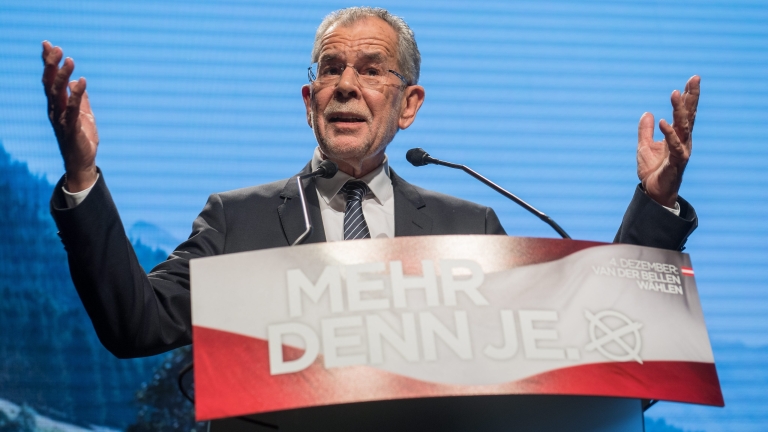 epa05659699 (FILE) A file picture dated 02 December 2016 shows Presidential candidate and former head of the Austrian Green Party Alexander Van der Bellen speaks during his final election rally in Vienna, Austria. Van der Bellen on 04 December 2016 is tipped the winner in the early projections as polls close in the country which holds a re-run of the run-off which was narrowly won by van der Bellen on 22 May but later annulled by Austrian courts due to minor irregularities in vote counting following an appeal from rival Hofer.  EPA/CHRISTIAN BRUNA