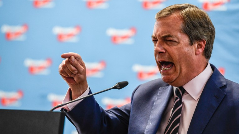 epa06192355 Nigel Farage, British Member of the European Parliament and former leader of the UK Independence Party (UKIP), gestures while speaking at a news conference of Germany's right-wing populist 'Alternative for Germany' (AfD) in Berlin, Germany, 08 September 2017. AfD is campaigning for the German general elections to be held on 24 September 2017.  EPA/FILIP SINGER