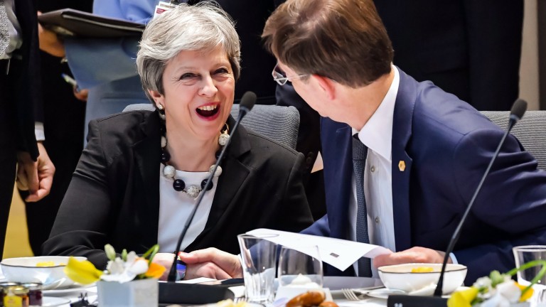 epa06623005 British Prime Minister Theresa May (L) speaks with Slovenian Prime Minister Miro Cerar (R) during a breakfast meeting during the second day of the European Council meeting in Brussels, Belgium, 23 March 2018. The Spring summit of the European Council is expected to focus on economic and trade affairs. The Head of states and governments, according to the Council's agenda, will also look at other pressing issues, including taxation, and the situation in the Western Balkans, Turkey and Russia. The European leaders in an EU 27 format (without Britain) will also discuss the 'Brexit' and 'eurozone' topics.  EPA/GEERT VANDEN WIJNGAERT / POOL