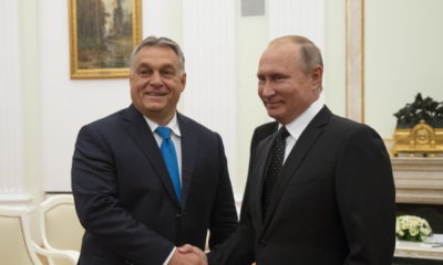 epa07029785 Hungarian Prime Minister Viktor Orban (L) and Russian President Vladimir Putin shake hands during their meeting in the Kremlin in Moscow, Russia, 18 September 2018.  EPA/ALEXANDER ZEMLIANICHENKO / POOL