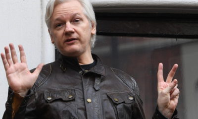 epa07389231 epa07130985 (FILE) - Wikileaks founder Julian Assange speaks to reporters on the balcony of the Ecuadorian Embassy in London, Britain, 19 May 2017, (reissued 22 February 2019).  According to news reports on 22 February 2019 Julian Assange has been issued with a new Australian passport clearing the way for him to finally leave the Ecuadorian Embassy in London.  EPA/FACUNDO ARRIZABALAGA *** Local Caption *** 54739197