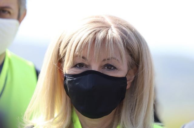 peta-avramova-strahuvam-se-ot-ilchovski-1