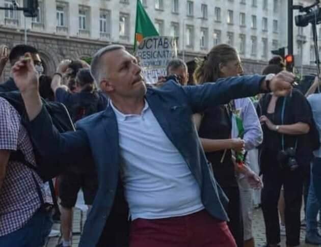 b6851a4dc10f5b57ac98bdd2b9939fd2