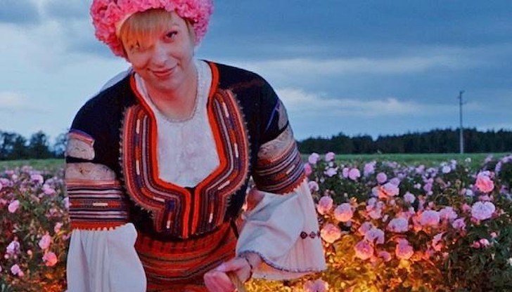 5c0aff29df414b1c9c67e71ba43c11b4