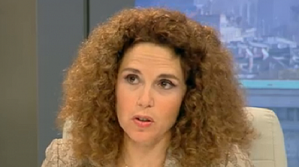 32cceec84_liana_pandelieva